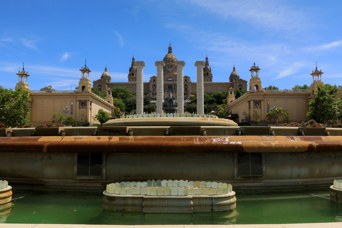 Den magiske fontenen på Montjuïc i Barcelona.
